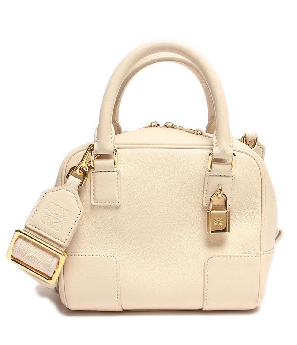 ロエベ アマソナ16 スクエア アナグラム ナパカーフ アンゴラ ホワイト A039N21X01